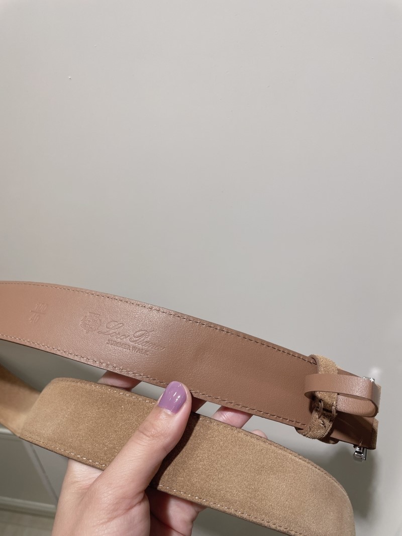 L0r0 P1ana belts